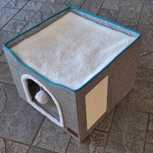 Cozy Gray and White Pet House Like New